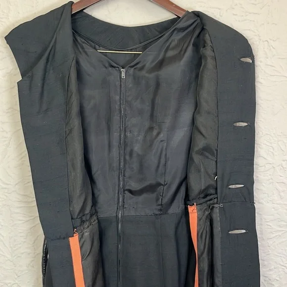 Vintage Sleeveless Back Button Dress - Picture 10 of 12